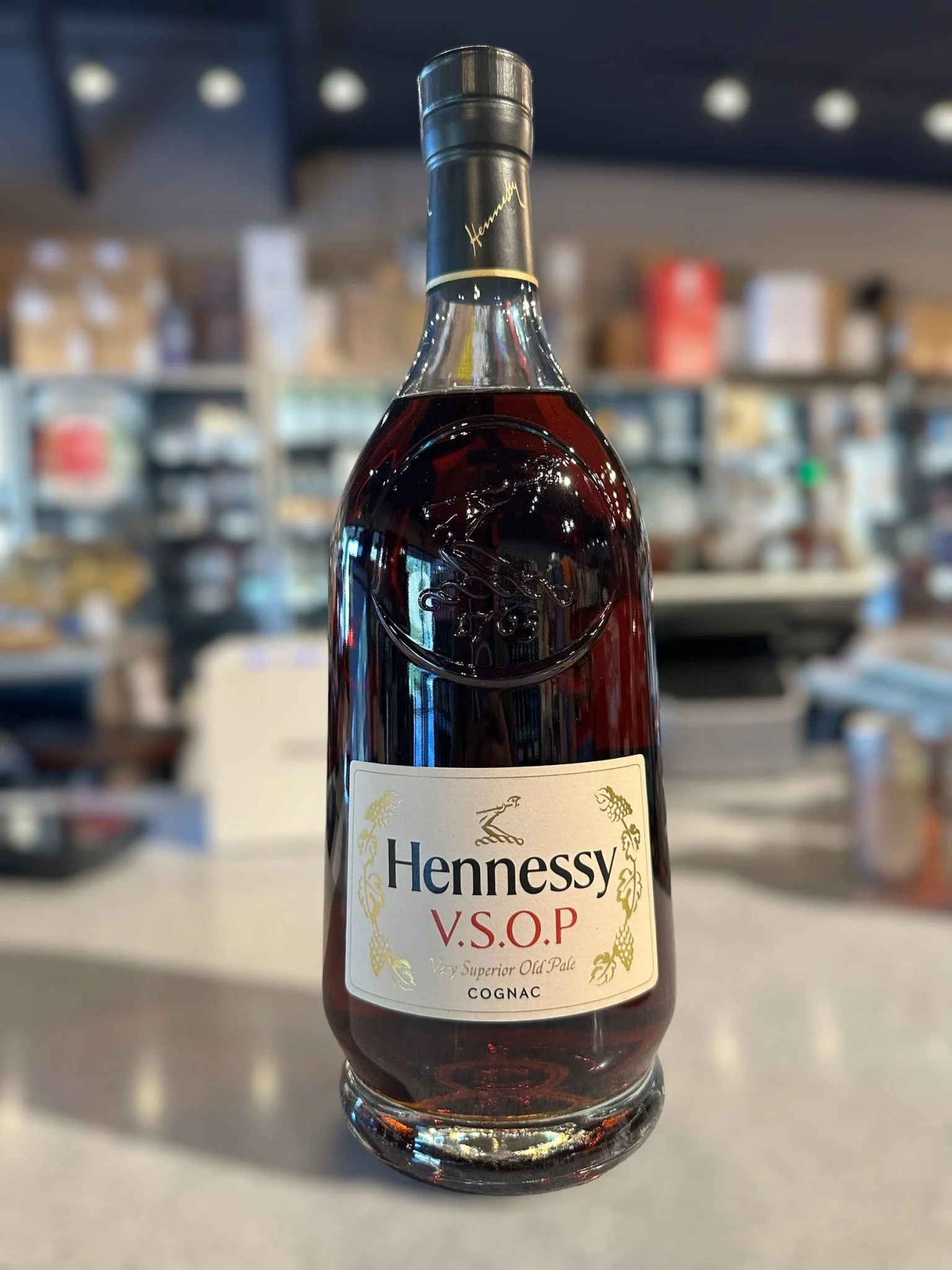 Hennessy V.s.o.p. Cognac 1.75 L - Image 2