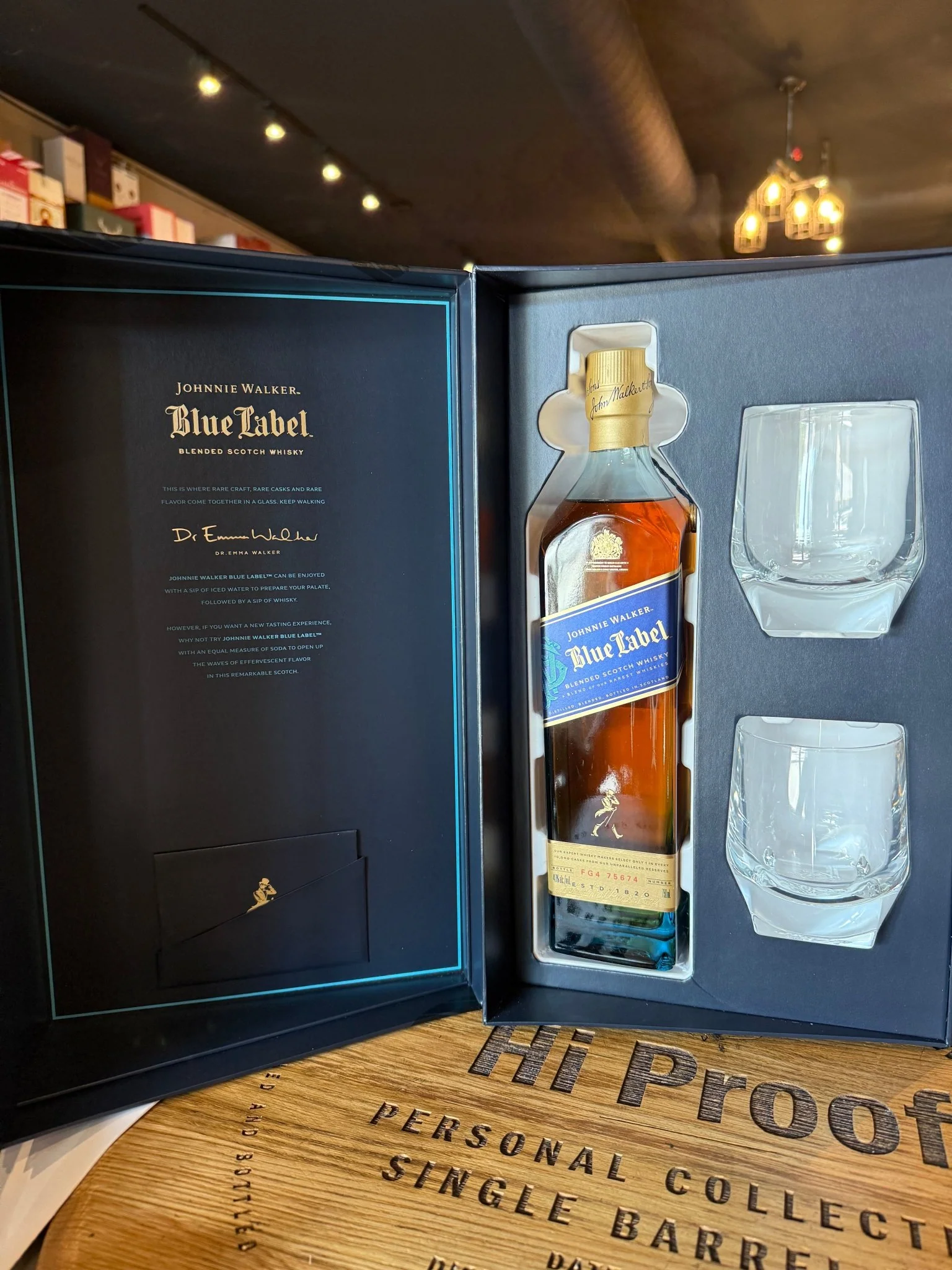 Johnnie Walker Blue 750ml with 2 Crystal Glass Gift Pack